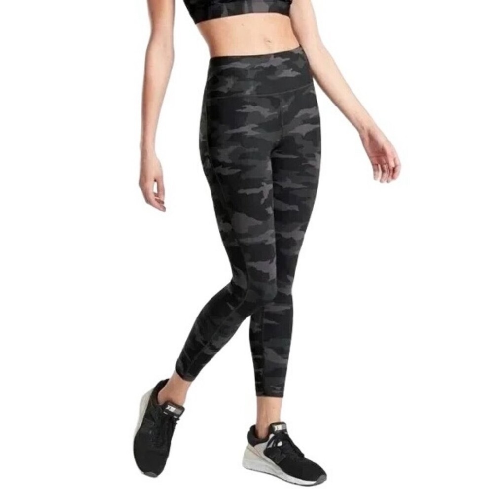 Athleta Ultimate Camo 7/8 Tight Grey Black 531773 Size Small